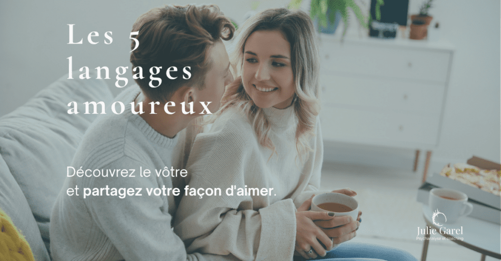 Mains d'un couple se touchant — les 5 langages amoureux | Julie Garel psychanalyste et coach